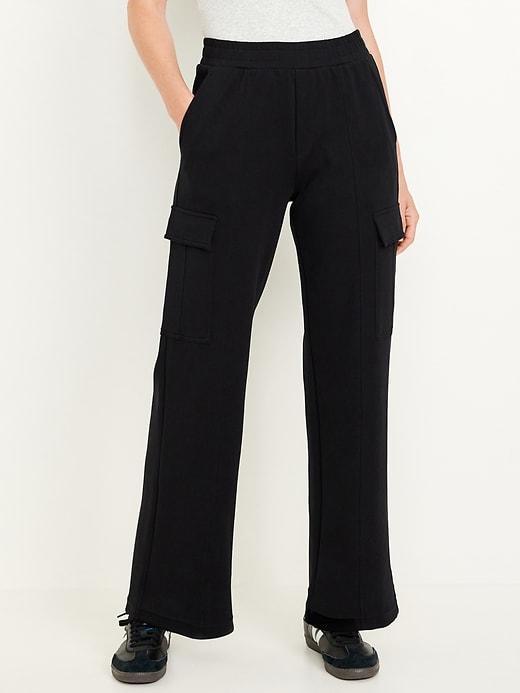 High-Waisted Dynamic Fleece Cargo Pants Product Image