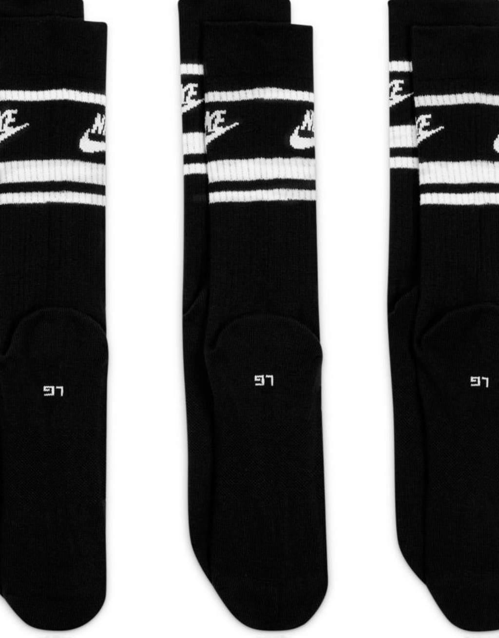 Nike Everyday Essential 3-pack ankle socks in black and white Product Image