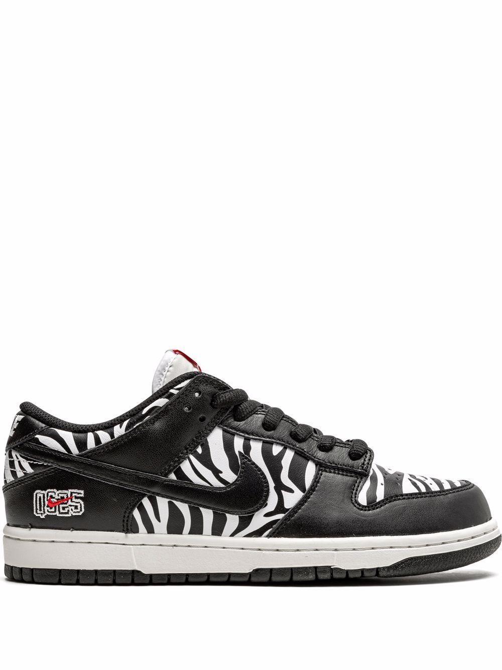 X Quartersnacks Dunk Low Sb Og Sneakers In White Product Image