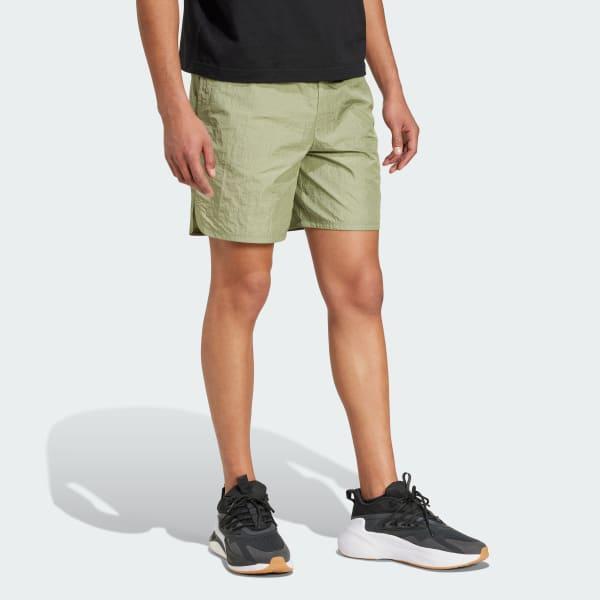 City Escape Woven Shorts Product Image