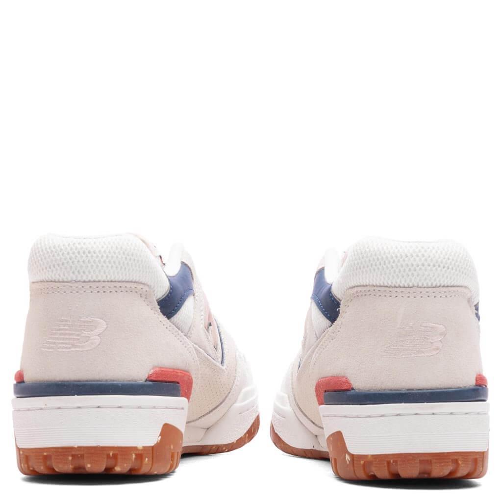 Women's 550 - Sea Salt Female Product Image