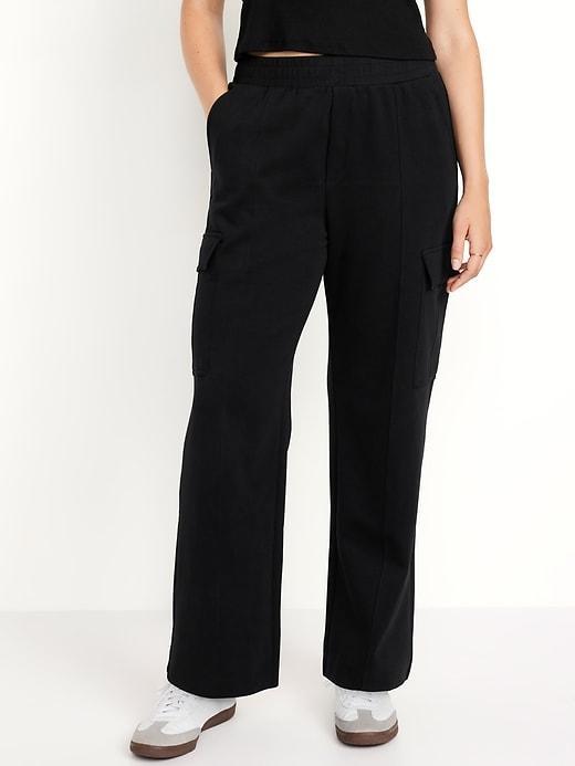 High-Waisted Dynamic Fleece Cargo Pants Product Image