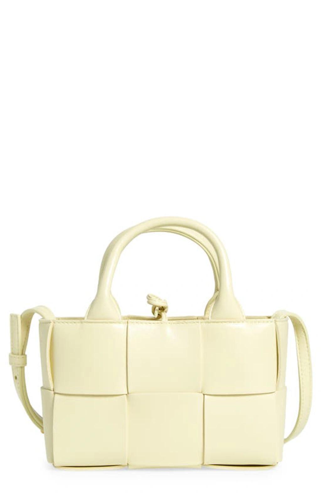 BOTTEGA VENETA Arco Intrecciato Leather Tote In 7406 Ice Cream-gold Product Image