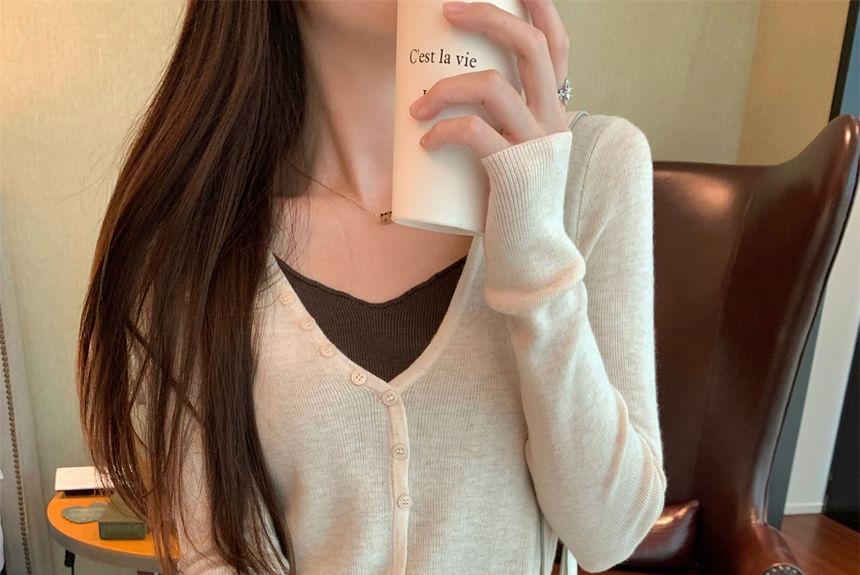 Long Sleeve V-Neck Mock Two Piece Knit Top Product Image