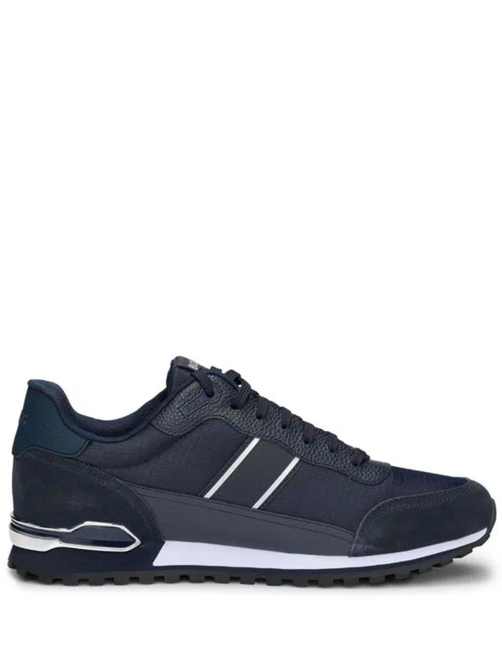 Parkour Runner Sneakers In Dark Blue Product Image