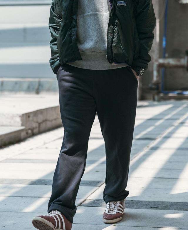 17.6 oz Heavyweight Terry Sweatpants - Black Product Image