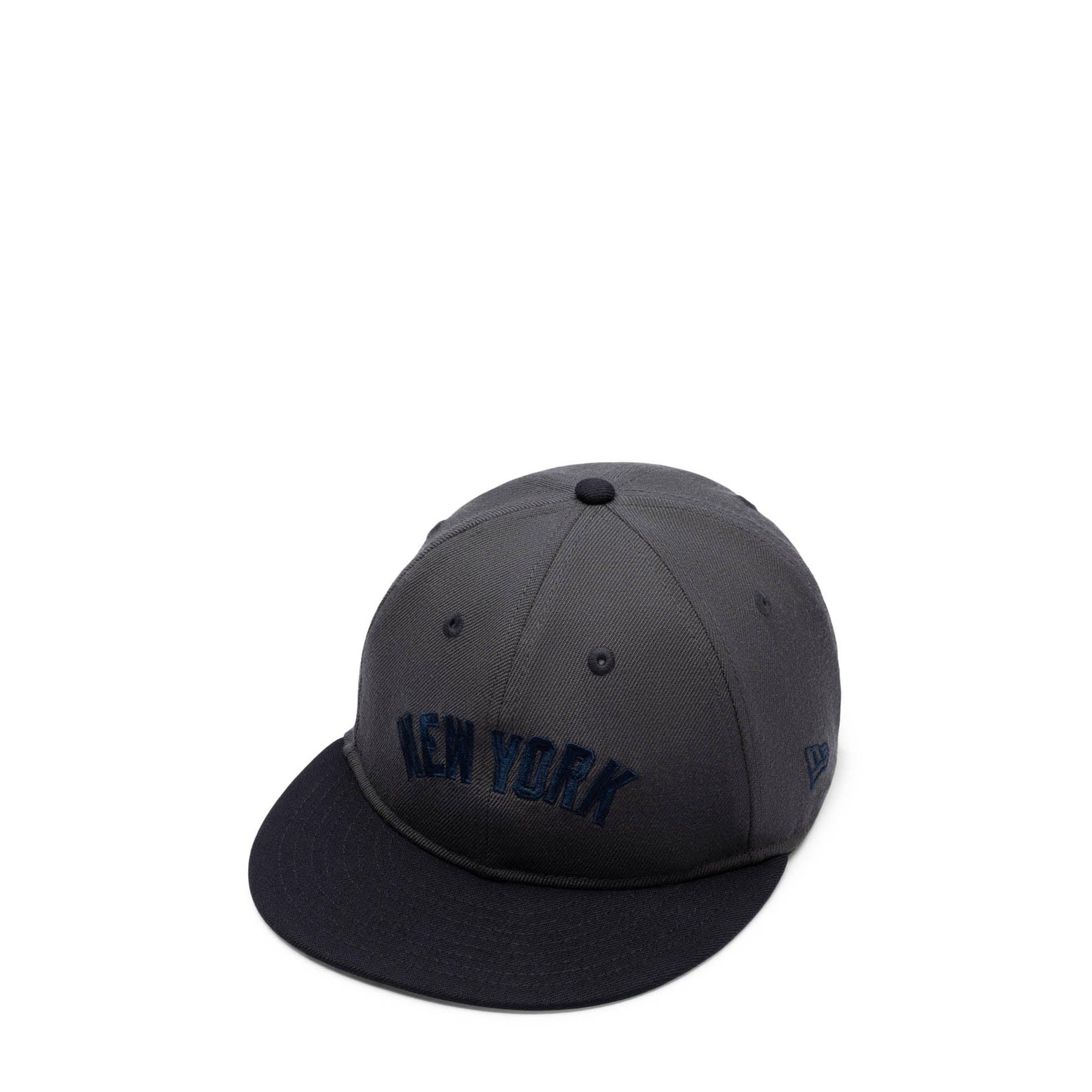 9FIFTY NEW YORK YANKEES STRAPBACK CAP Male Product Image