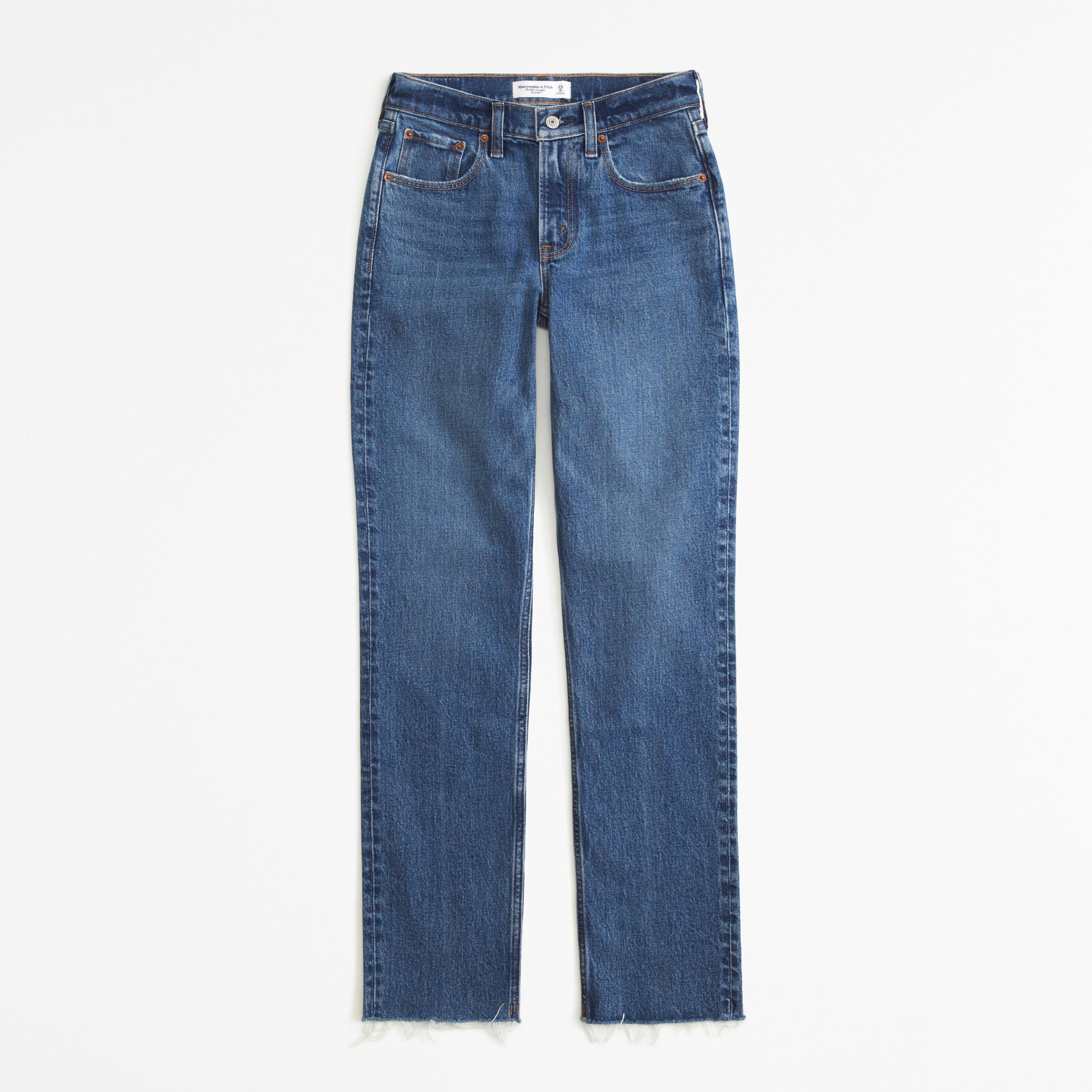 Curve Love Mid Rise 90s Straight Jean Product Image