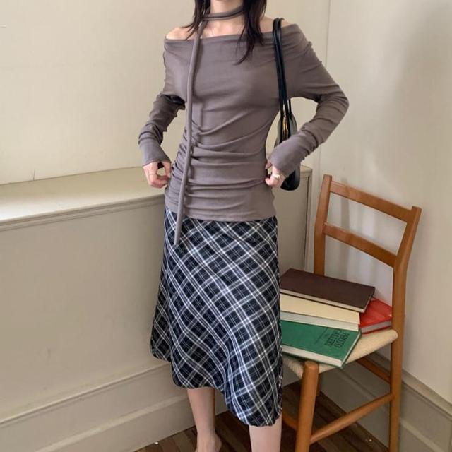 High Rise Plaid Midi A-Line Skirt Product Image