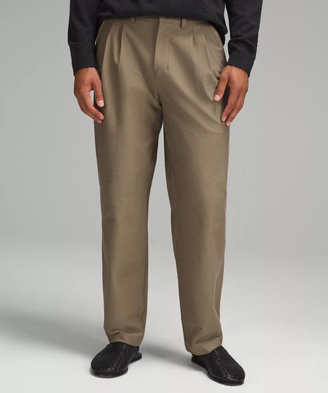 Utilitech Twill Relaxed Pleated Trouser Product Image