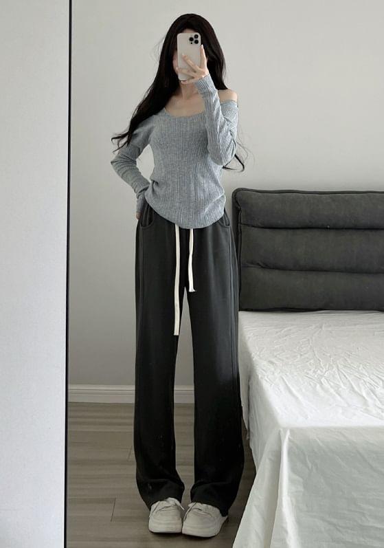 High Rise Wide Leg Plain Sweatpants Product Image