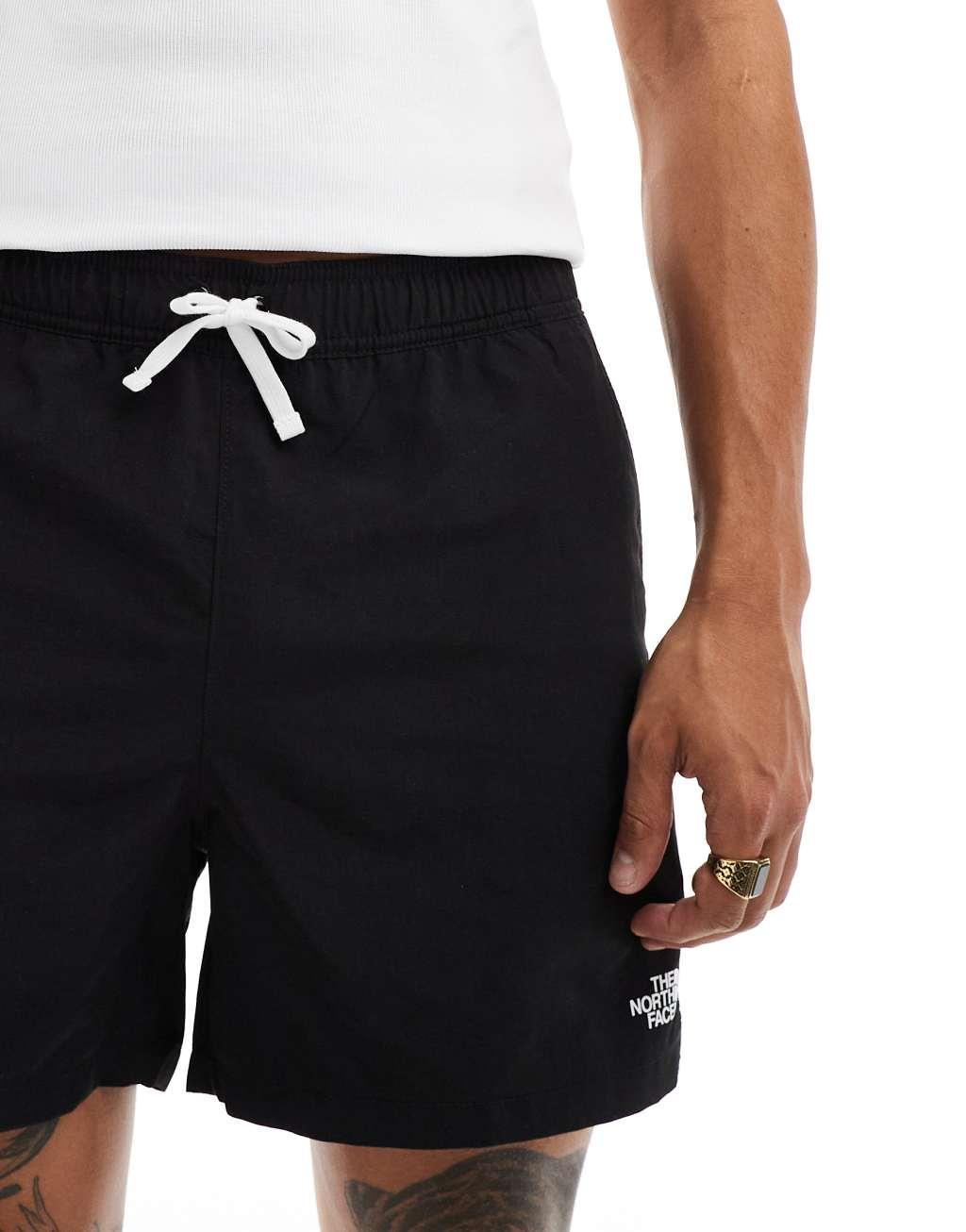 The North Face Action Short 2.0 in black Product Image