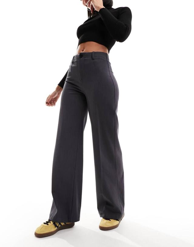 Bershka wide leg tailored pants in charcoal Product Image