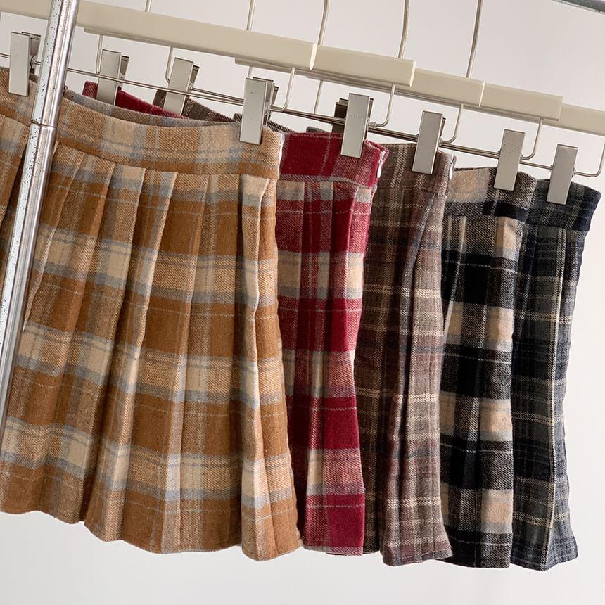 High Waist Plaid Pleated Mini A-Line Skirt Product Image