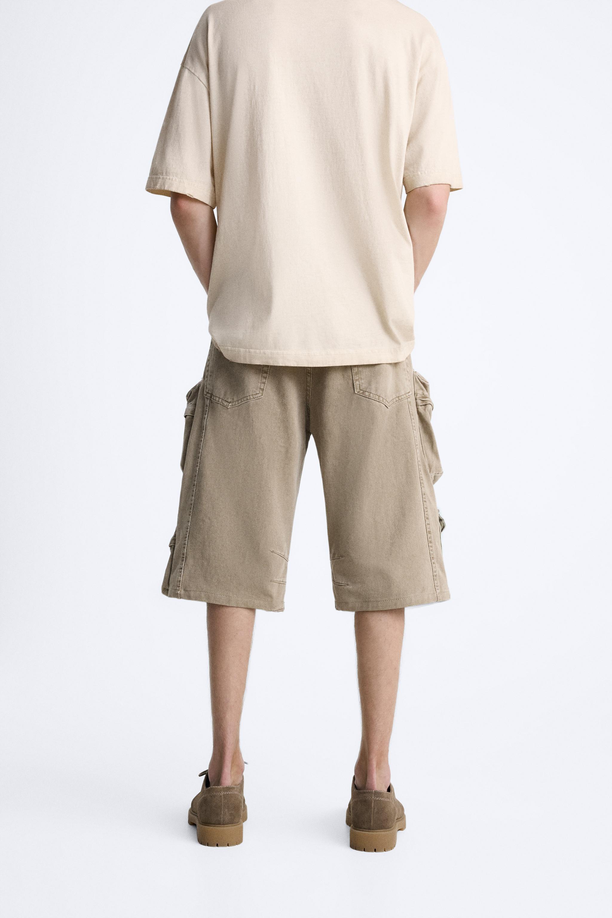 CARGO POCKET DENIM SHORTS Product Image