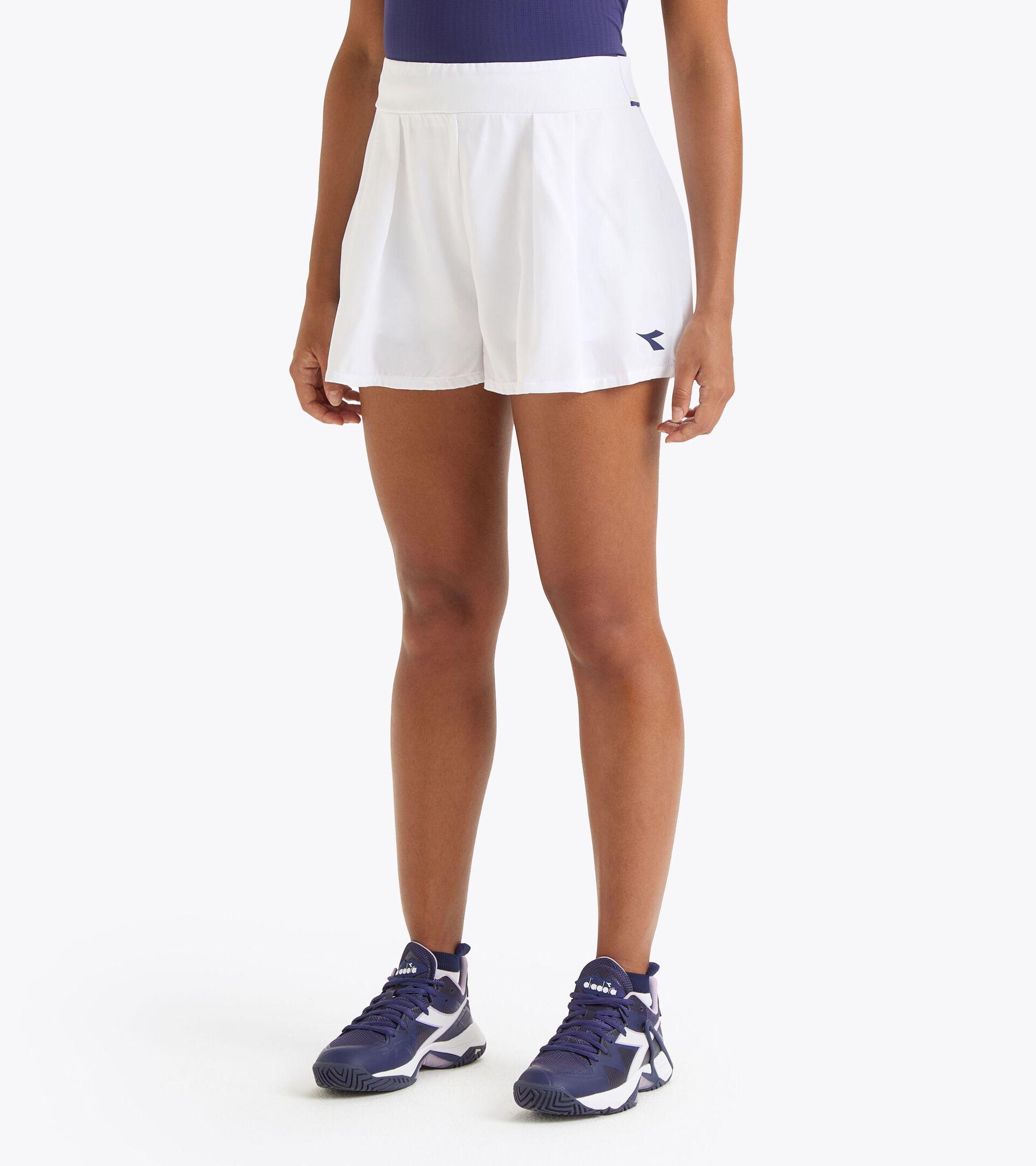 L. SKORT ICON Product Image