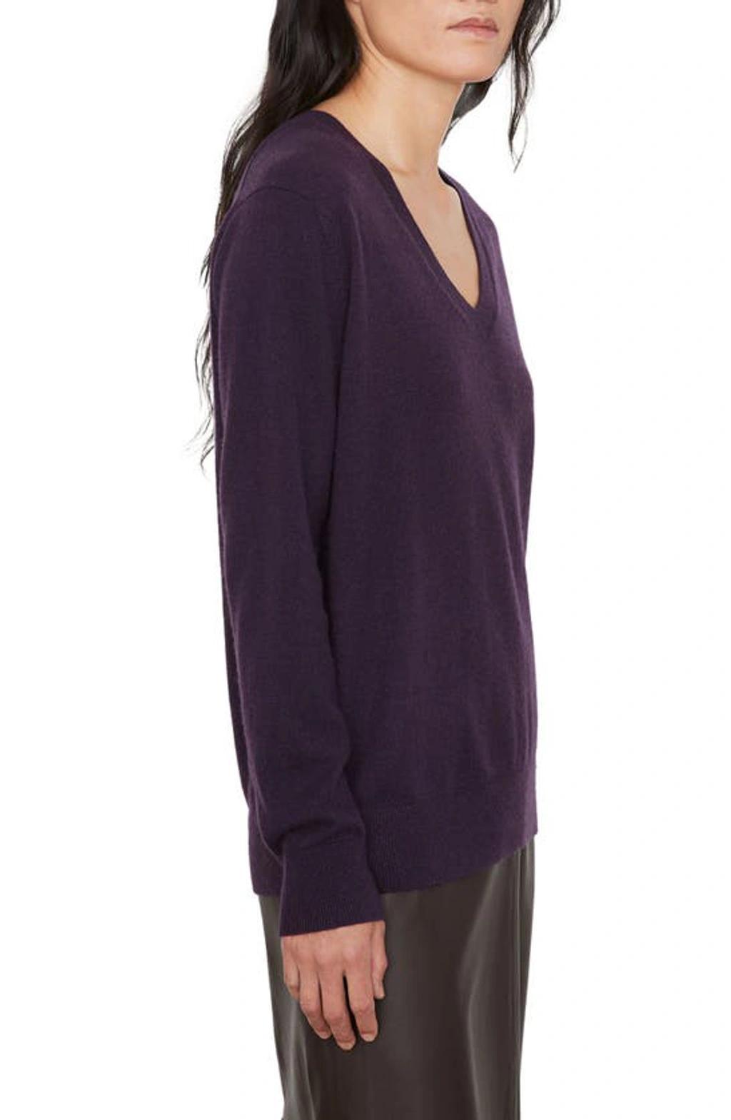 Weekend Cashmere Pullover Sweater In Dark Mulberry Product Image