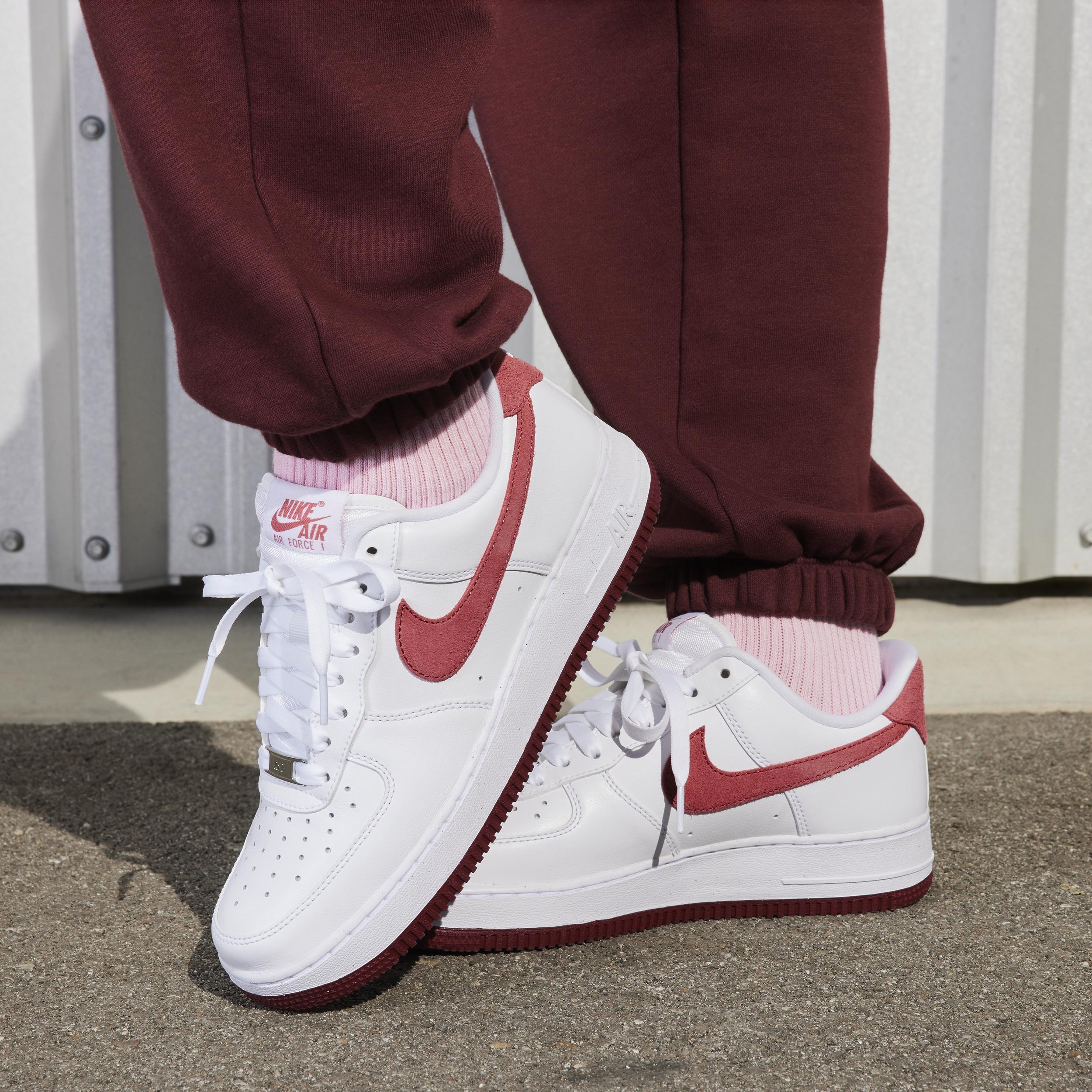 Nike Women's Air Force 1 '07 Shoes Product Image