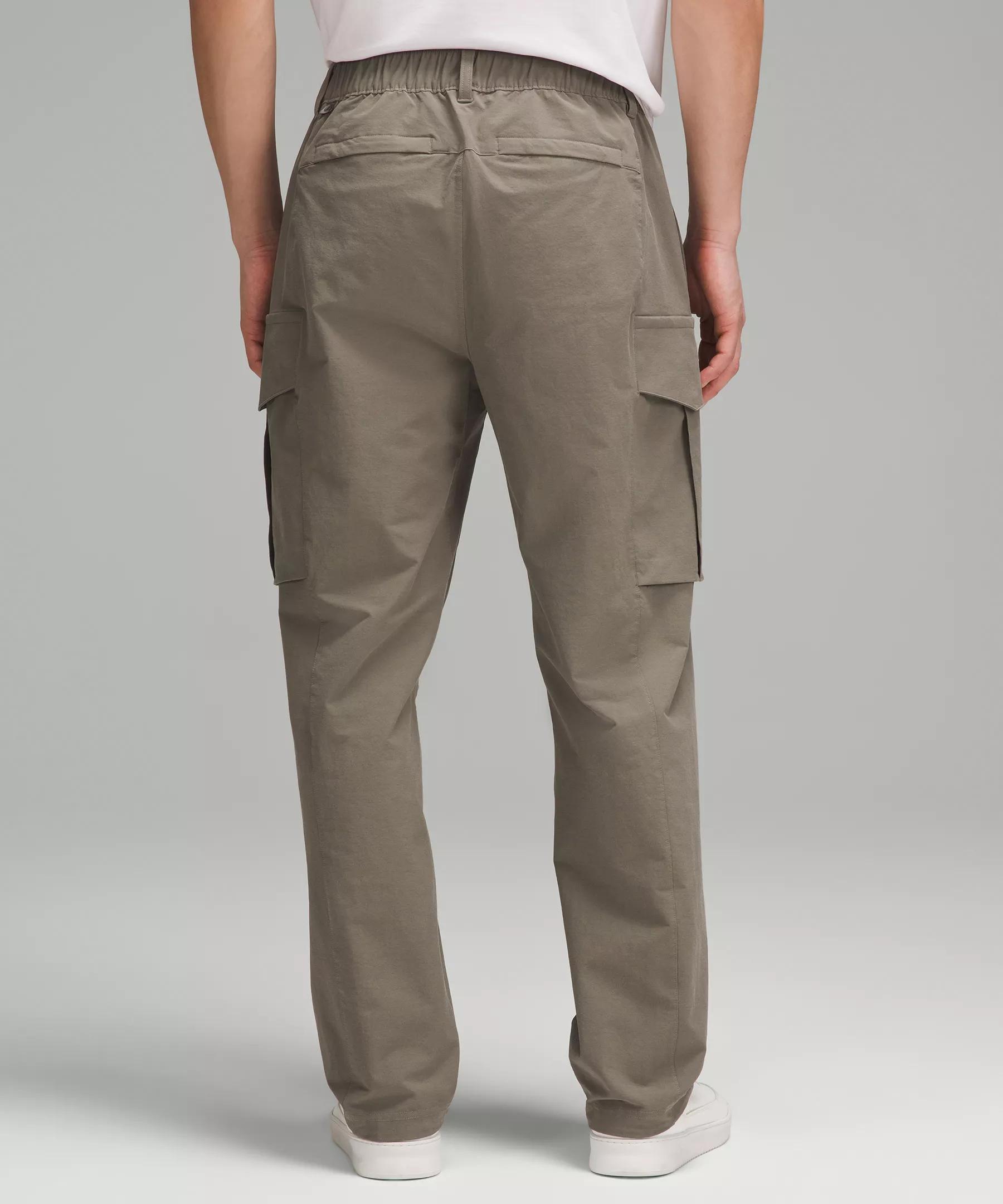 Stretch Cotton VersaTwill Relaxed-Fit Cargo Pant Product Image