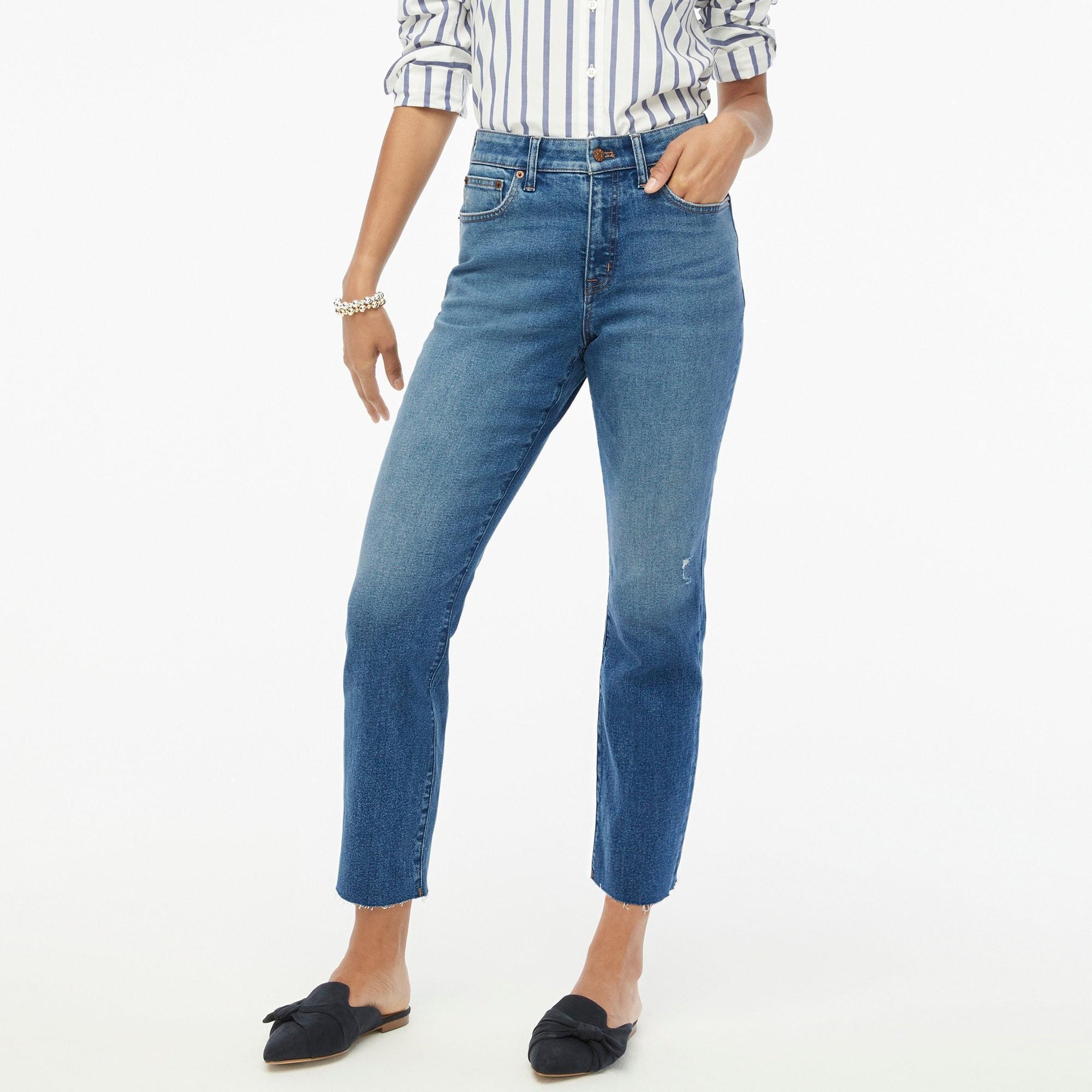 Curvy essential straight jean in all-day stretch Product Image