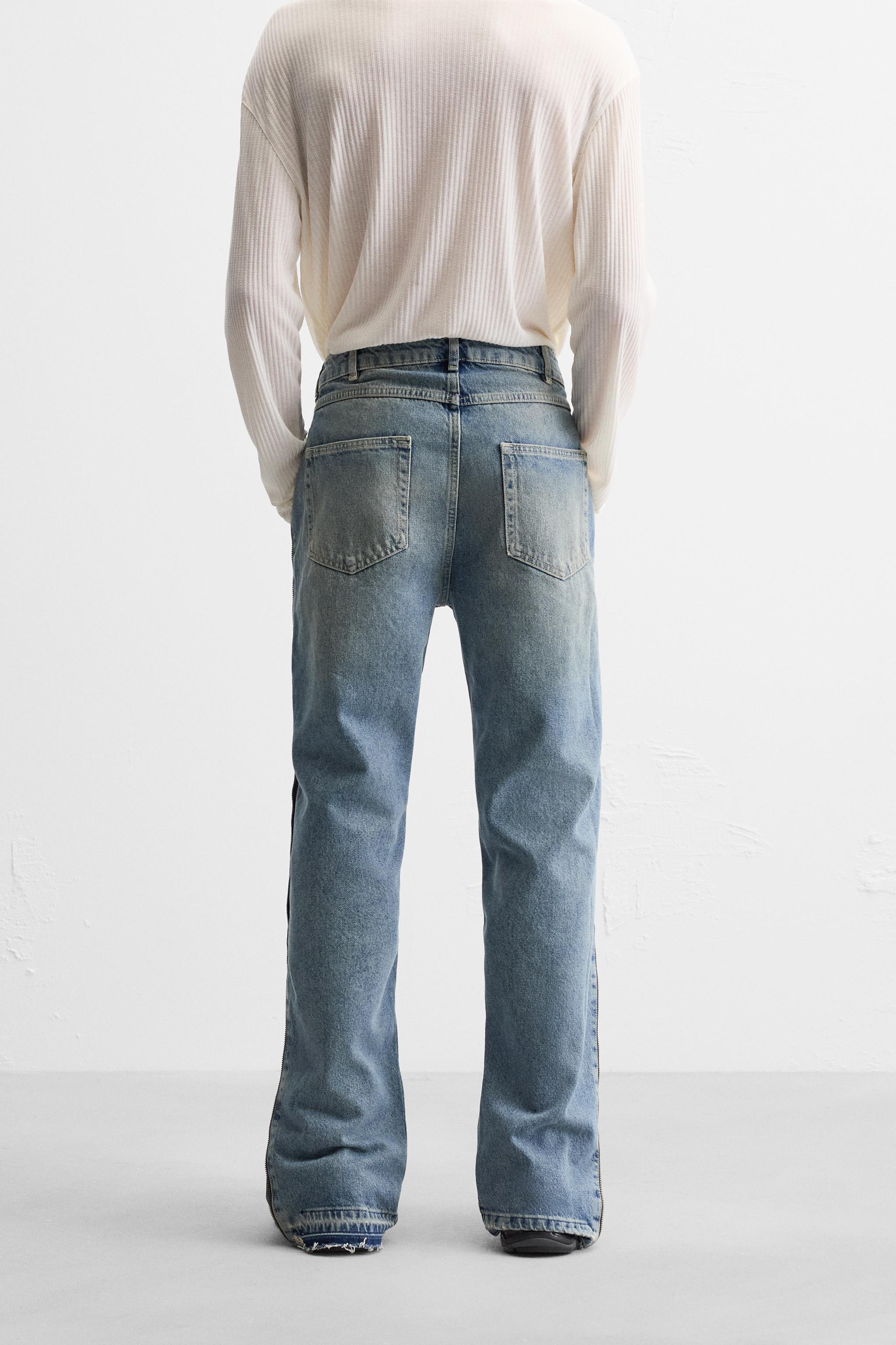 FLARED FIT ZIPPERED JEANS Product Image