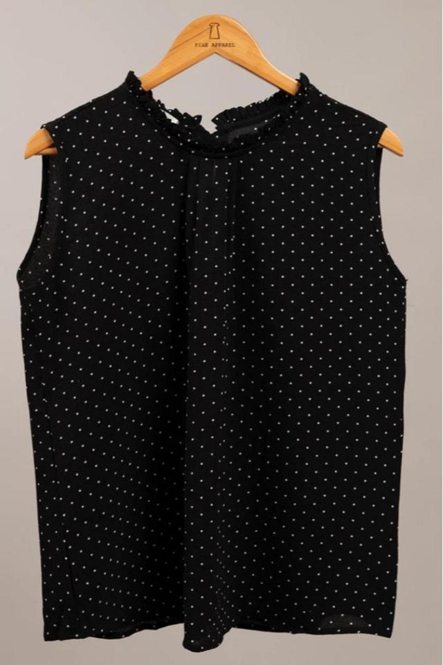 Sleeveless dot top Female Product Image