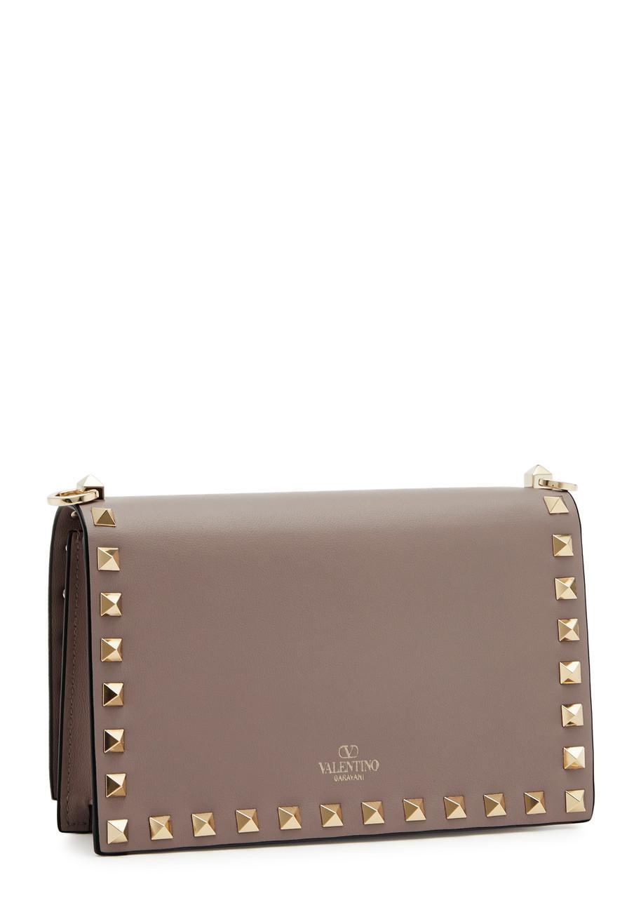 VALENTINO GARAVANI Rockstud Leather Pouch In Nude Product Image