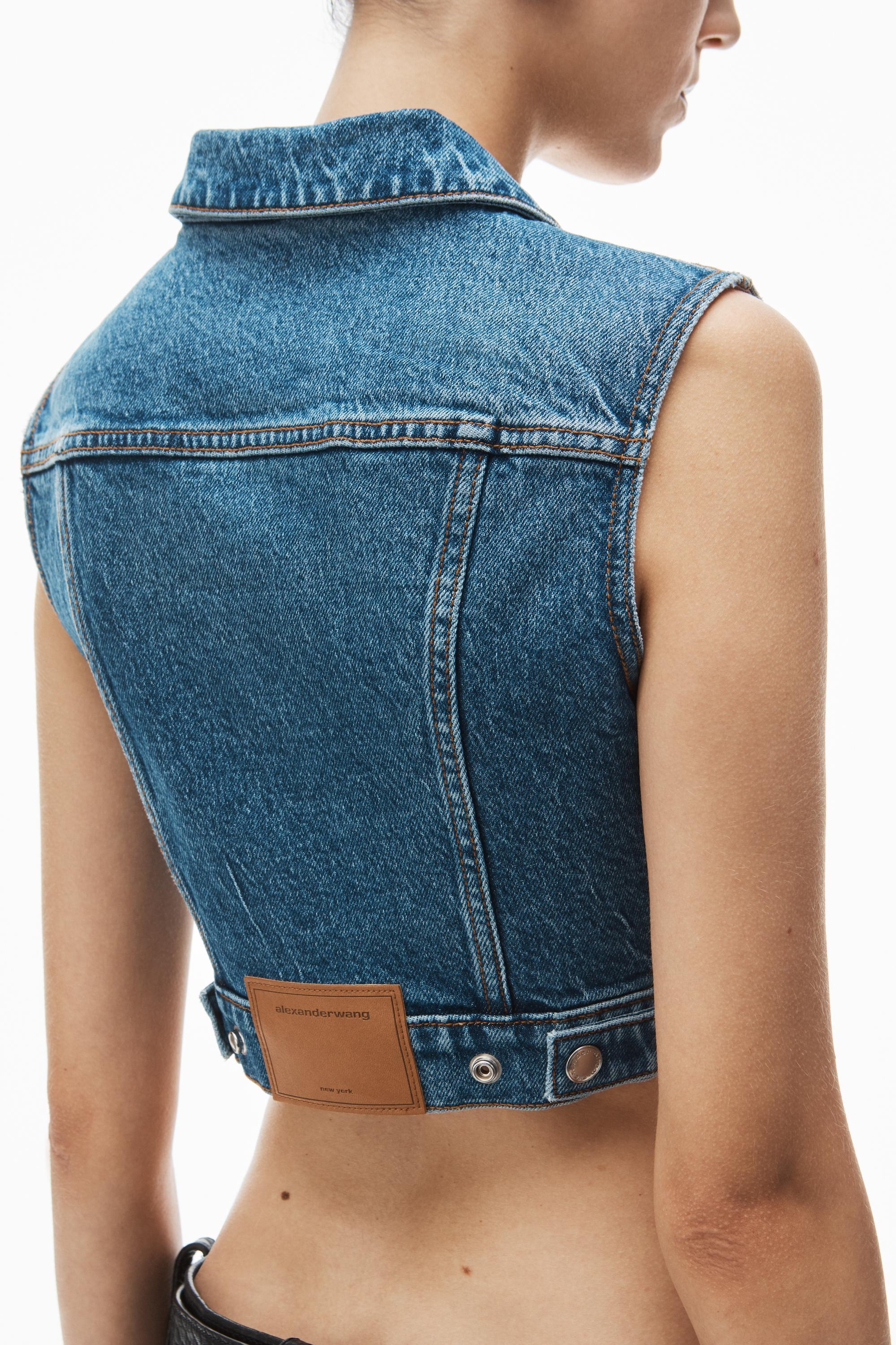 Cropped Trucker Vest In Comfort-stretch Denim Product Image