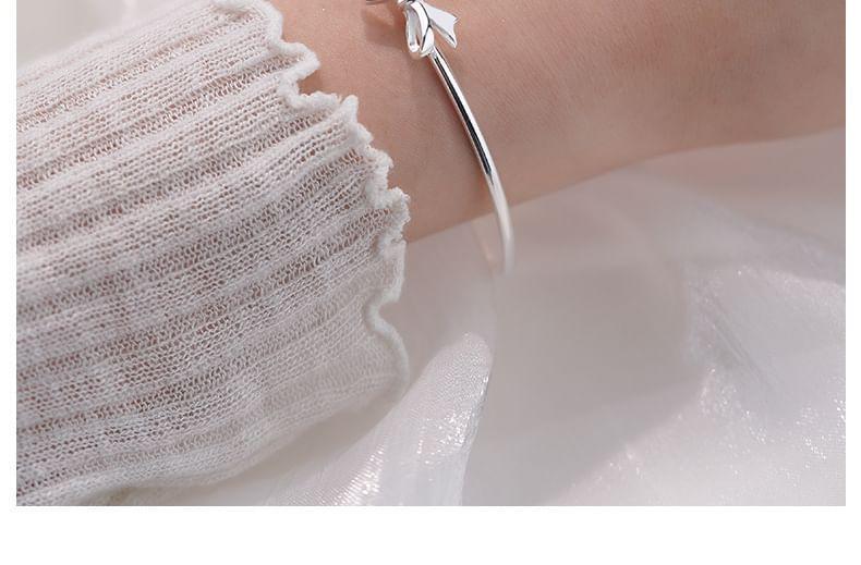 999 Sterling Silver Bow Open Bangle Product Image