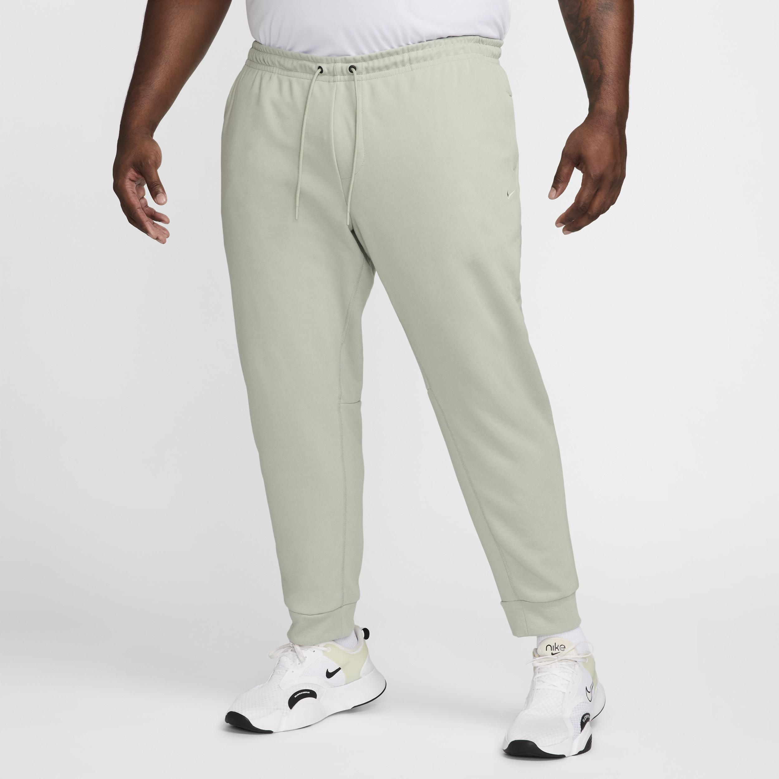 Nike Men's Primary Dri-FIT UV Versatile Jogger Pants Product Image