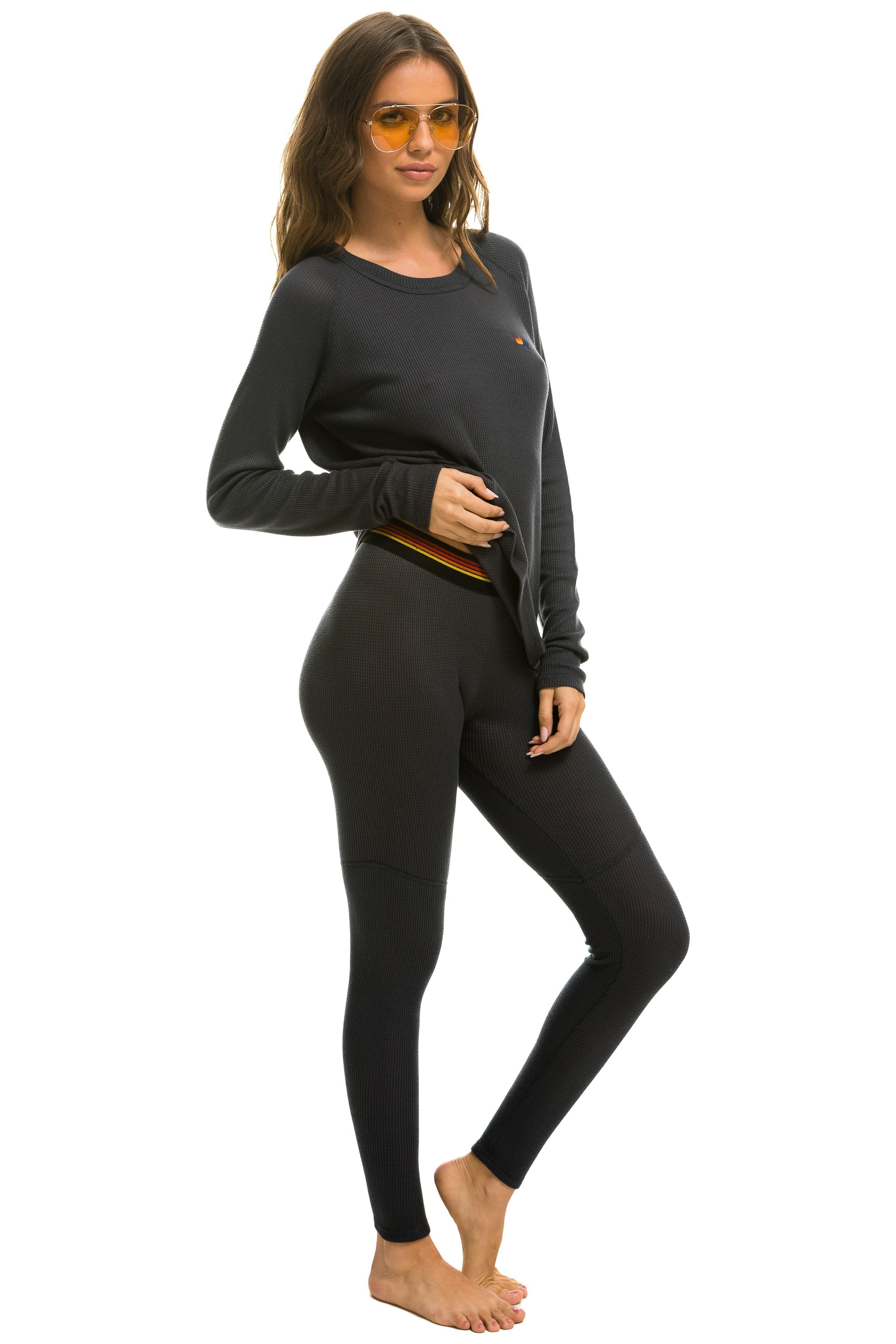 THERMAL BASE LAYER BOTTOM - TITANIUM Female Product Image