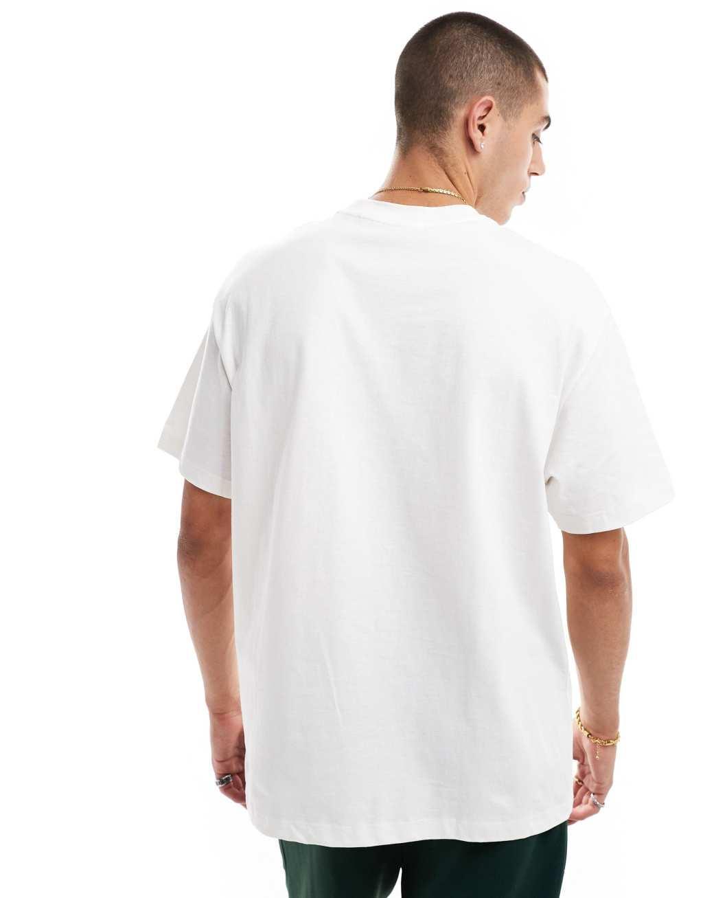 Bershka high build chest print t-shirt in white Product Image