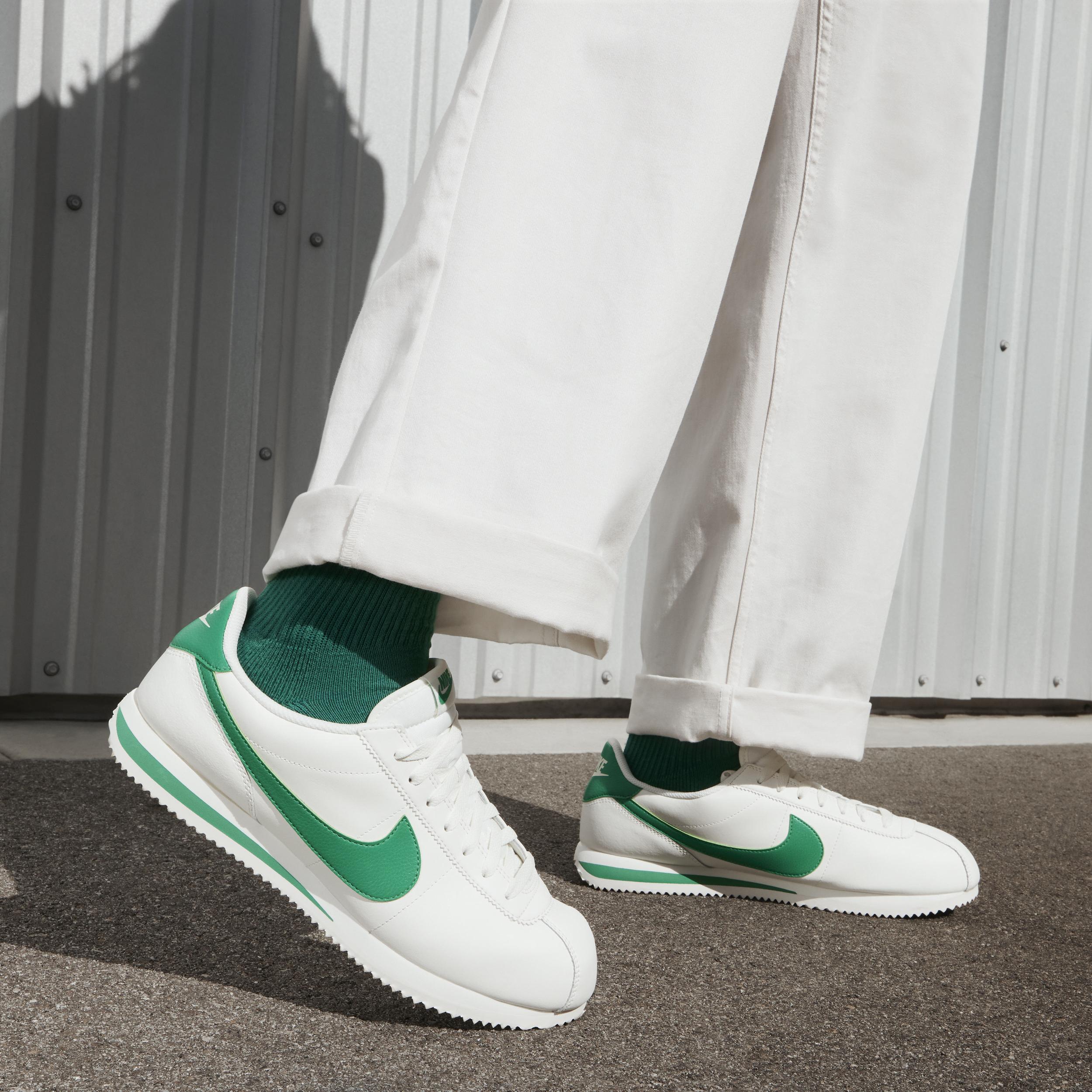 Nike Men's Cortez Shoes Product Image