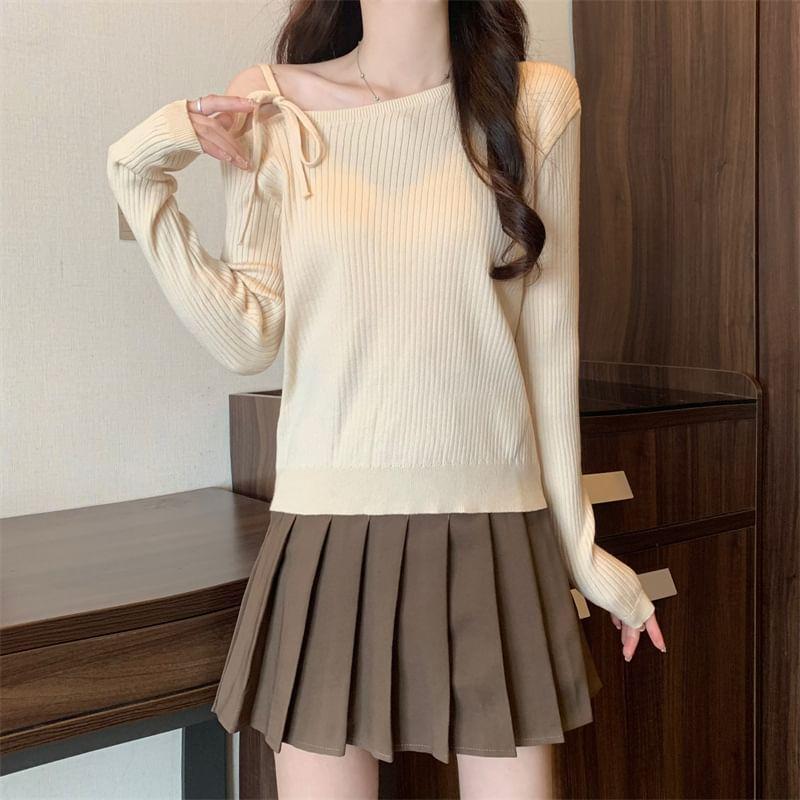 Long Sleeve Cold Shoulder Plain Tie-Up Ribbed Knit Top Product Image