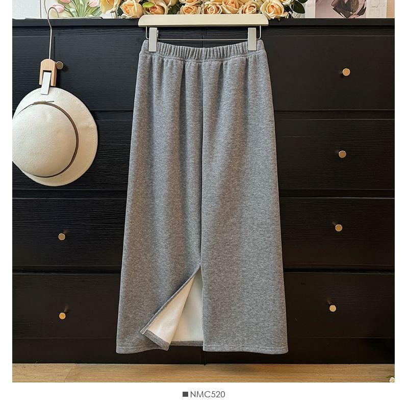 Brushed Fleece-Lined Slited Midi Skirt Product Image