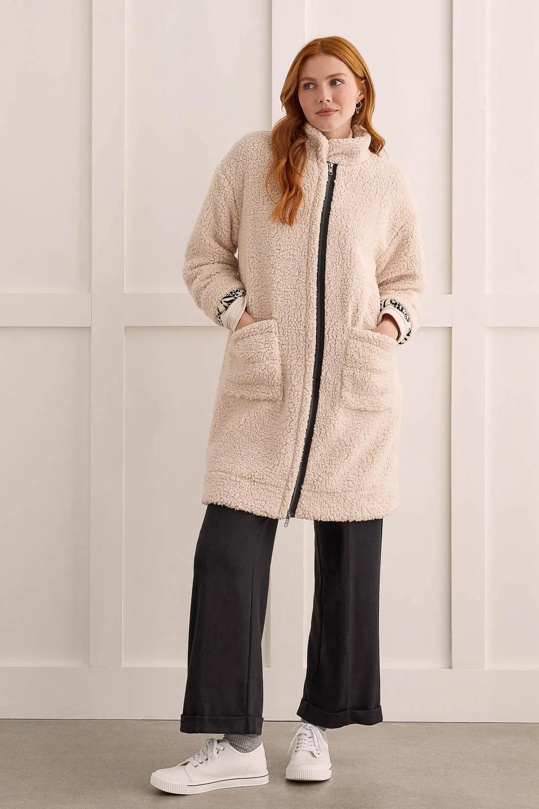 LIGHTWEIGHT SHERPA COAT Product Image