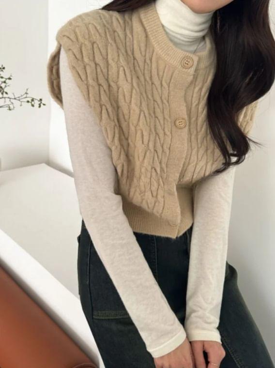 Plain Cable-Knit Vest Product Image