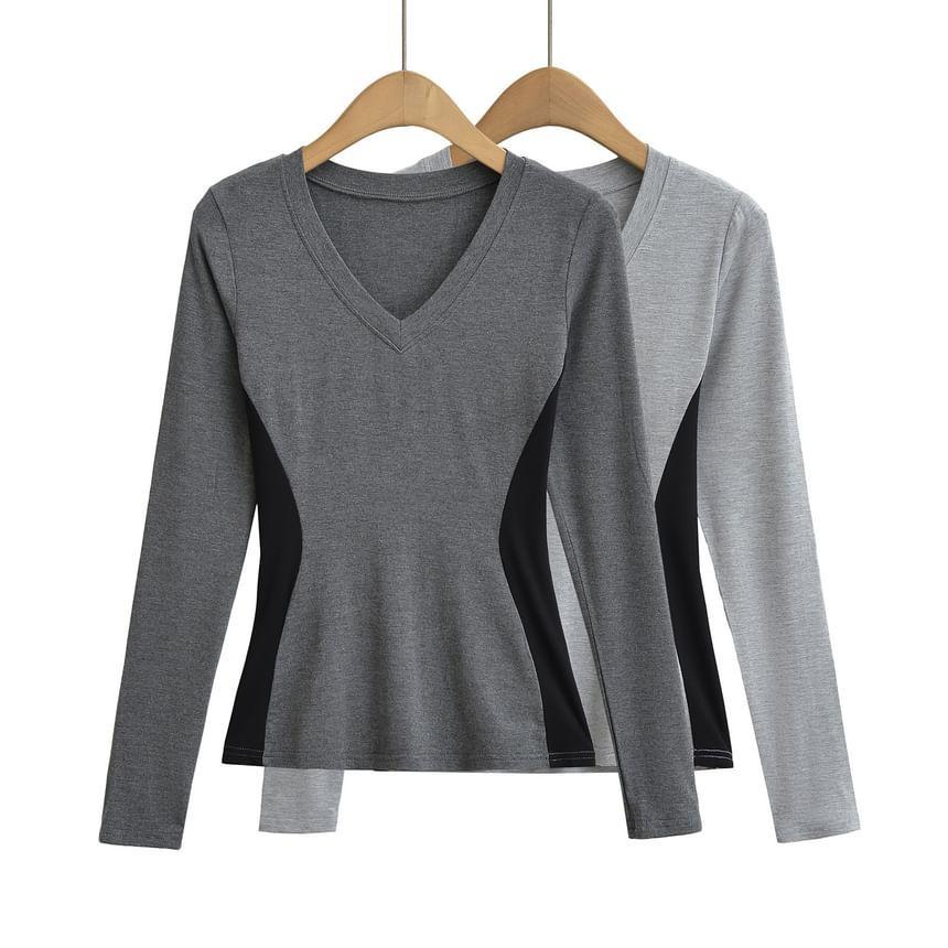 Long-Sleeve V-Neck Plain Tee Product Image