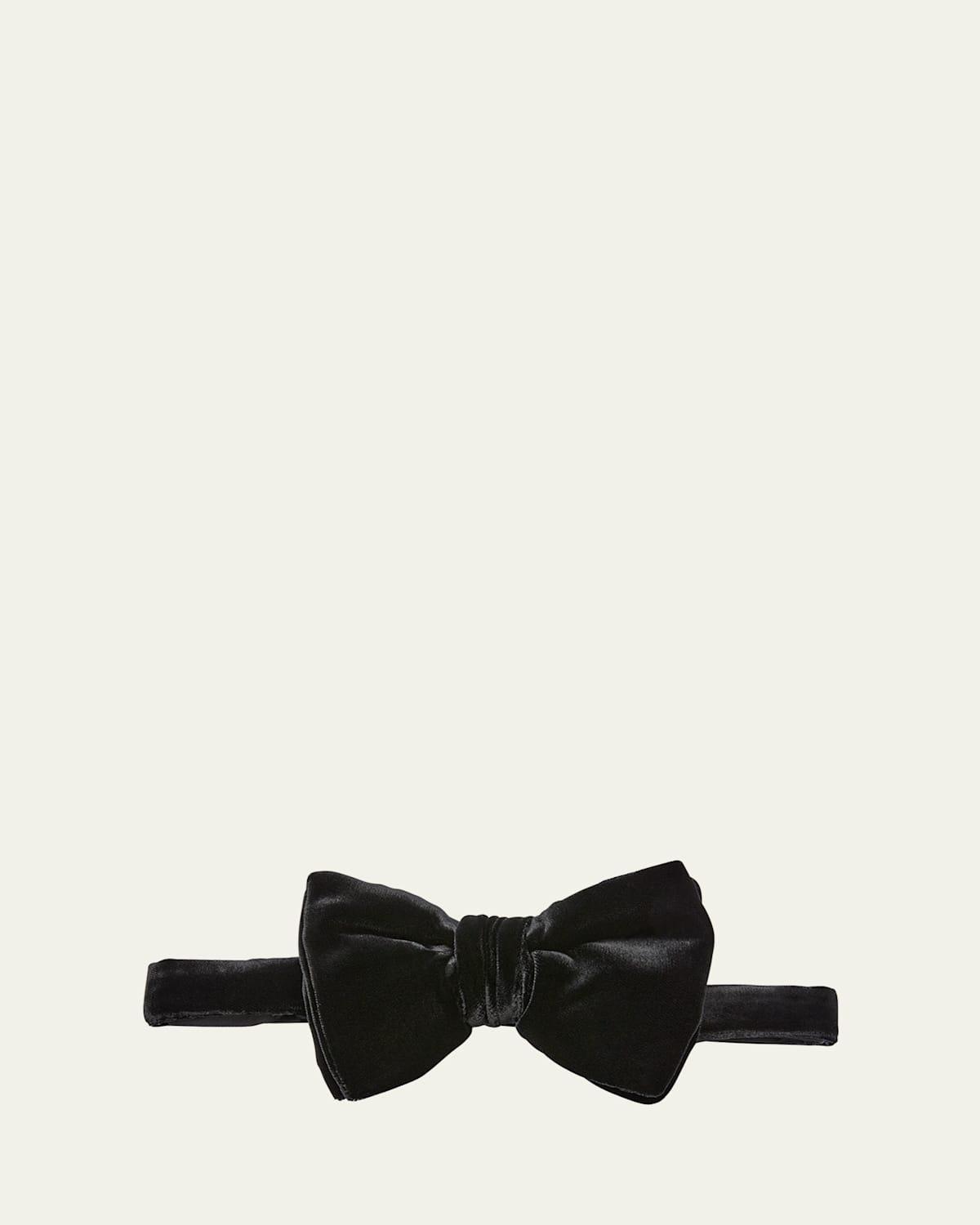 Mens Medium Pre-Tied Velvet Bow Tie Product Image