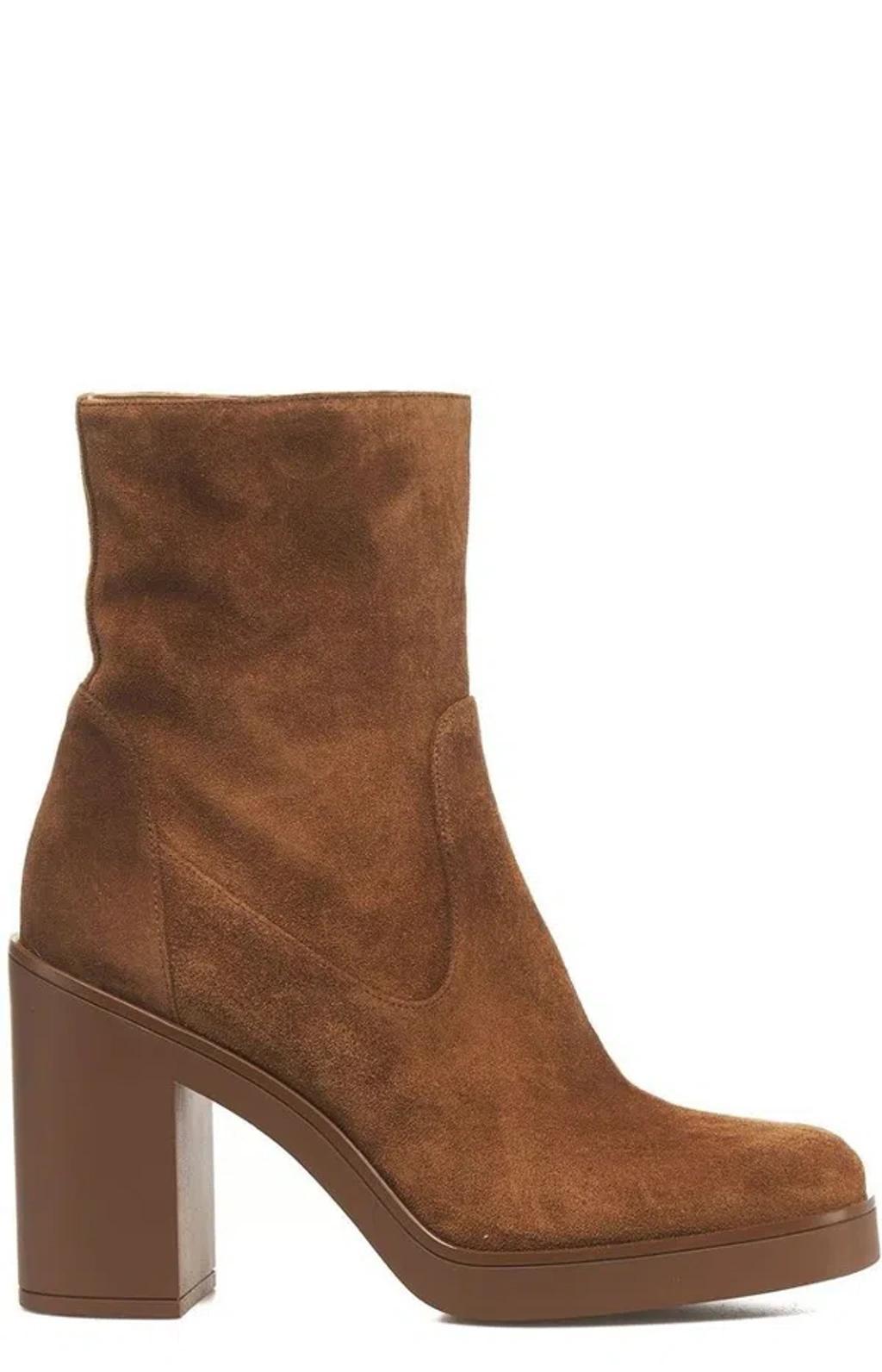 Round Toe Zipped Anckle Boots In Brown product image