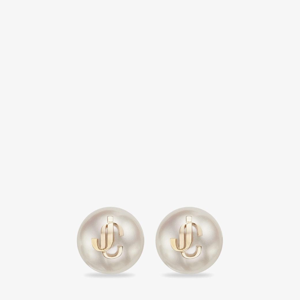 JC Pearl Studs Product Image