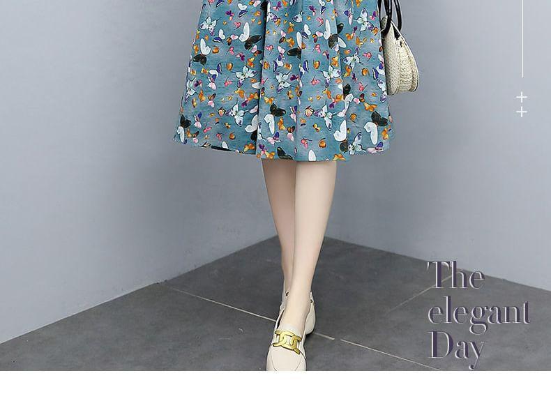 Short-Sleeve Crewneck Floral Print Midi A-Line Dress Product Image