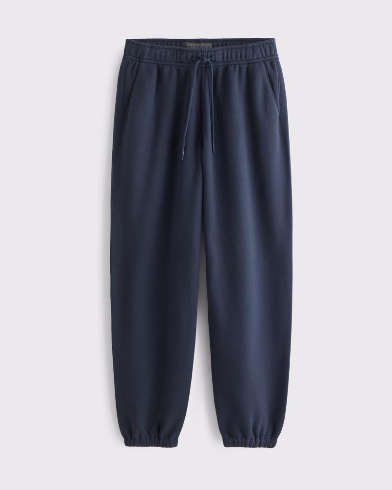 Essential Sweatpant Product Image