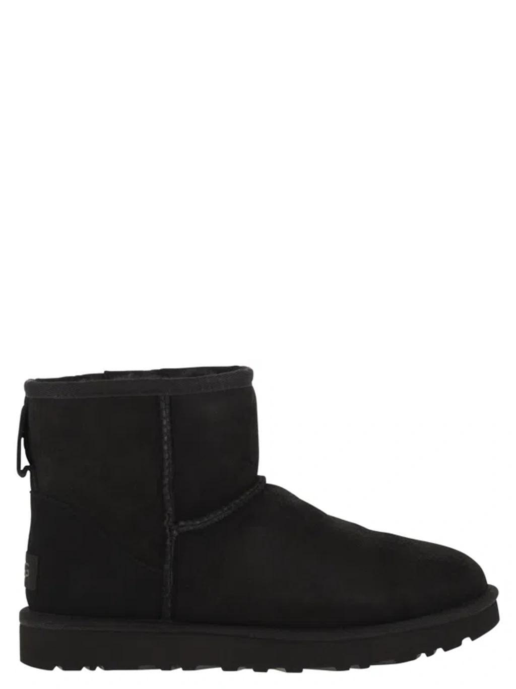 Classic Mini Ii Boot In Black Product Image