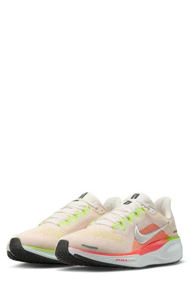 NIKE Air Zoom Pegasus 41 Running Shoe In White Product Image