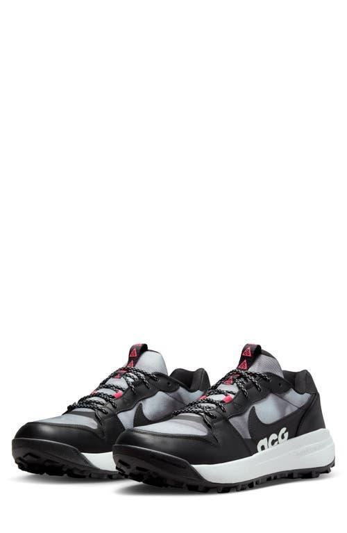 Men's Nike ACG Lowcate SE Shoes Product Image