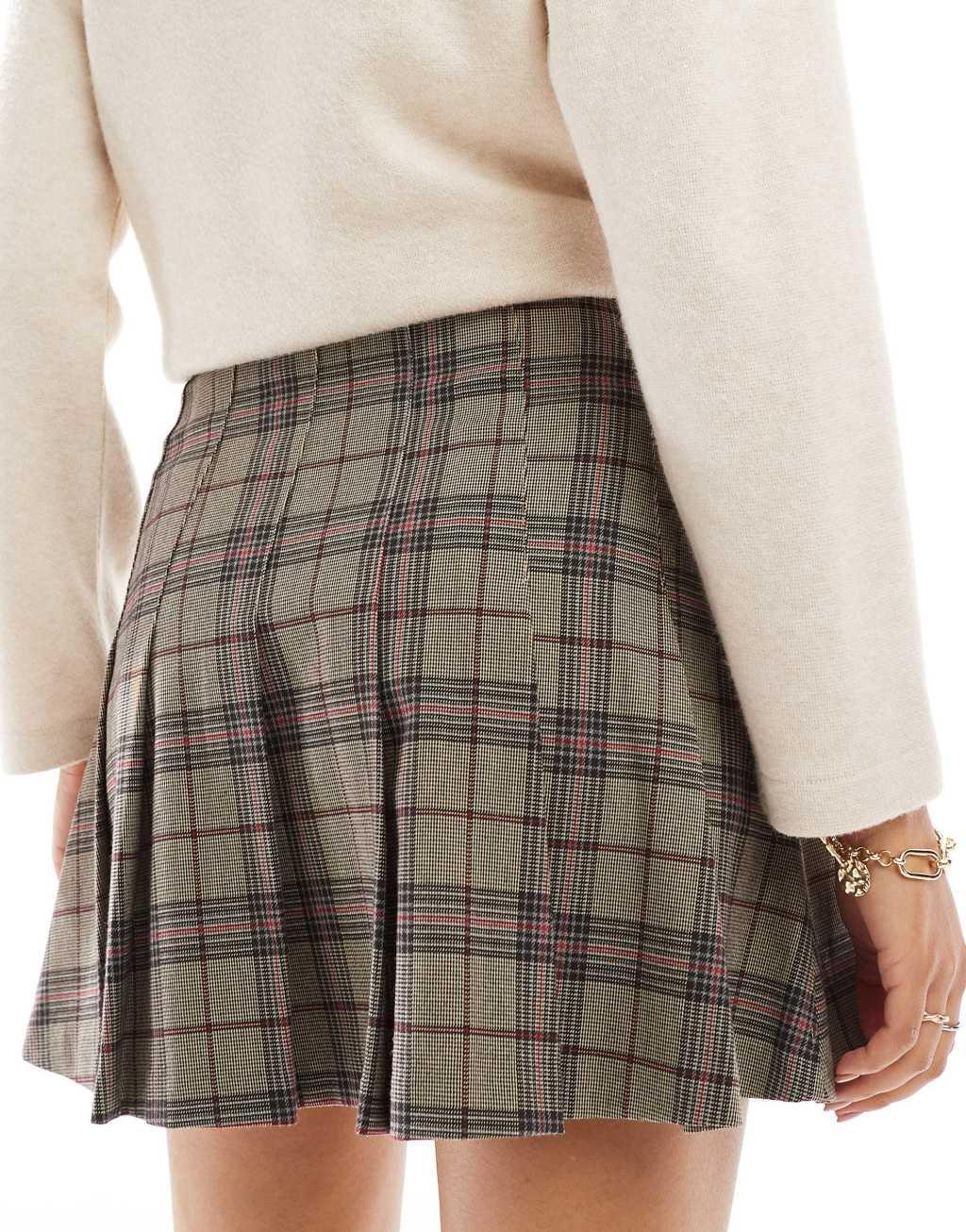 Stradivarius pleated mini skirt in plaid print Product Image