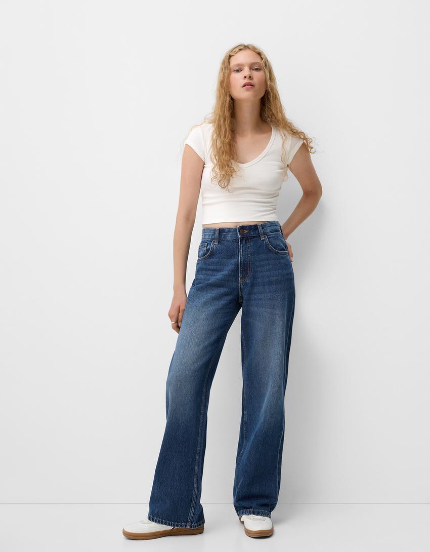 Wide-leg ’90s jeans Product Image