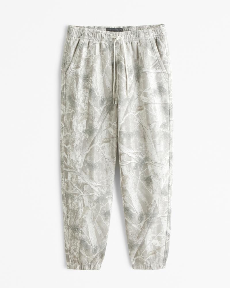 Essential Sweatpant Product Image