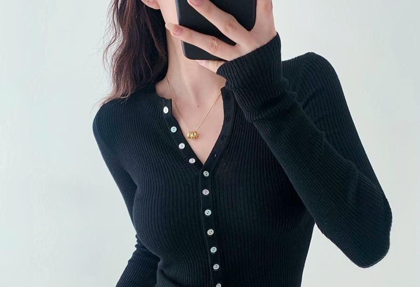 Plain Ribbed Cropped Cardigan Product Image